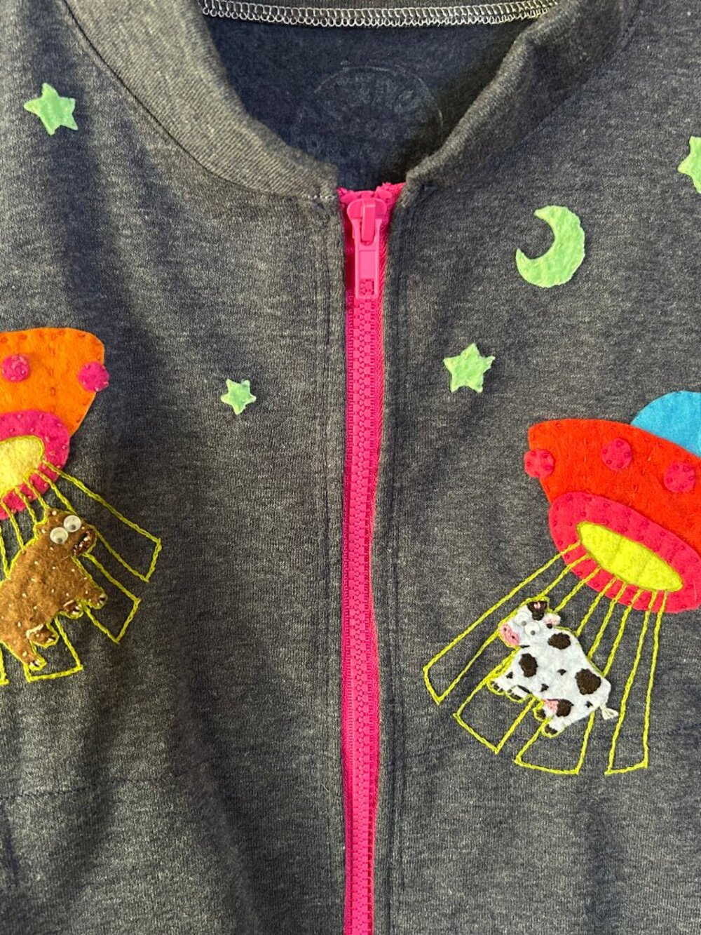 UFO Crop Bomber Glow in the Dark - Picture 5 of 5